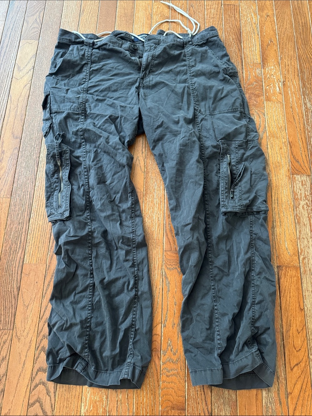 Women’s Hollister pants
